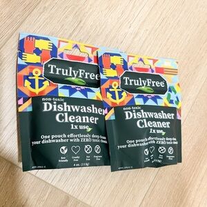 NWT TrulyFree Dishwasher Cleaner Non-Toxic Plant-Based Cleaner 2-Pack